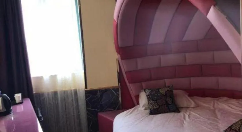 Bed in Ease Hotel Shanghai Chuanhuan Nan Road Chuansha Metro Station