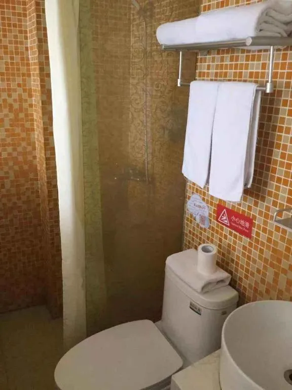 Ease Hotel Shanghai Chuanhuan Nan Road Chuansha Metro Station