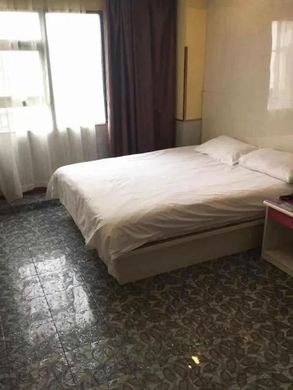 Bed in Ease Hotel Shanghai Chuanhuan Nan Road Chuansha Metro Station