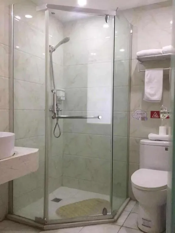 Ease Hotel Shanghai Chuanhuan Nan Road Chuansha Metro Station