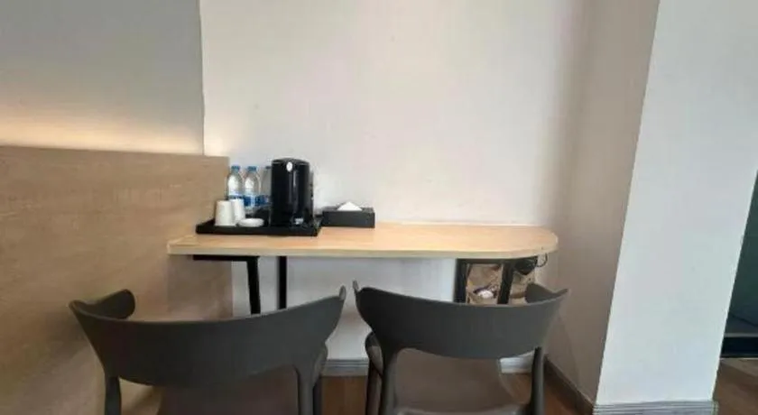 Ease Hotel Xi'an Chang'an Square Bei Road College Town