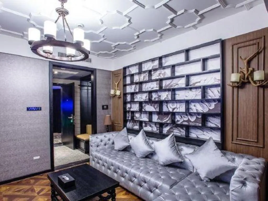 Crystal Orange Hotel Changzhou Dinosaurs Park