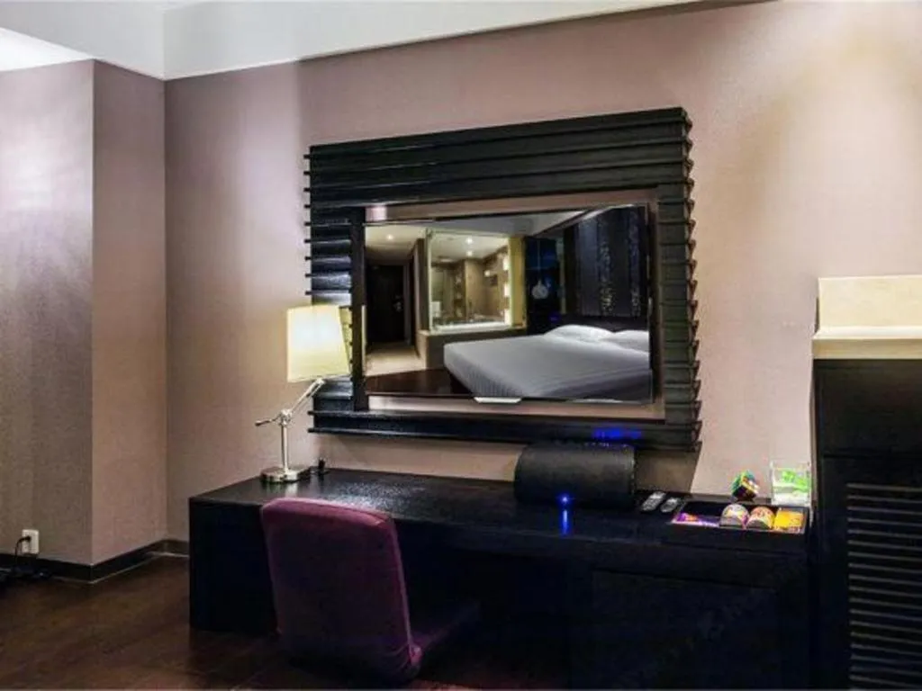 Crystal Orange Hotel Changzhou Dinosaurs Park