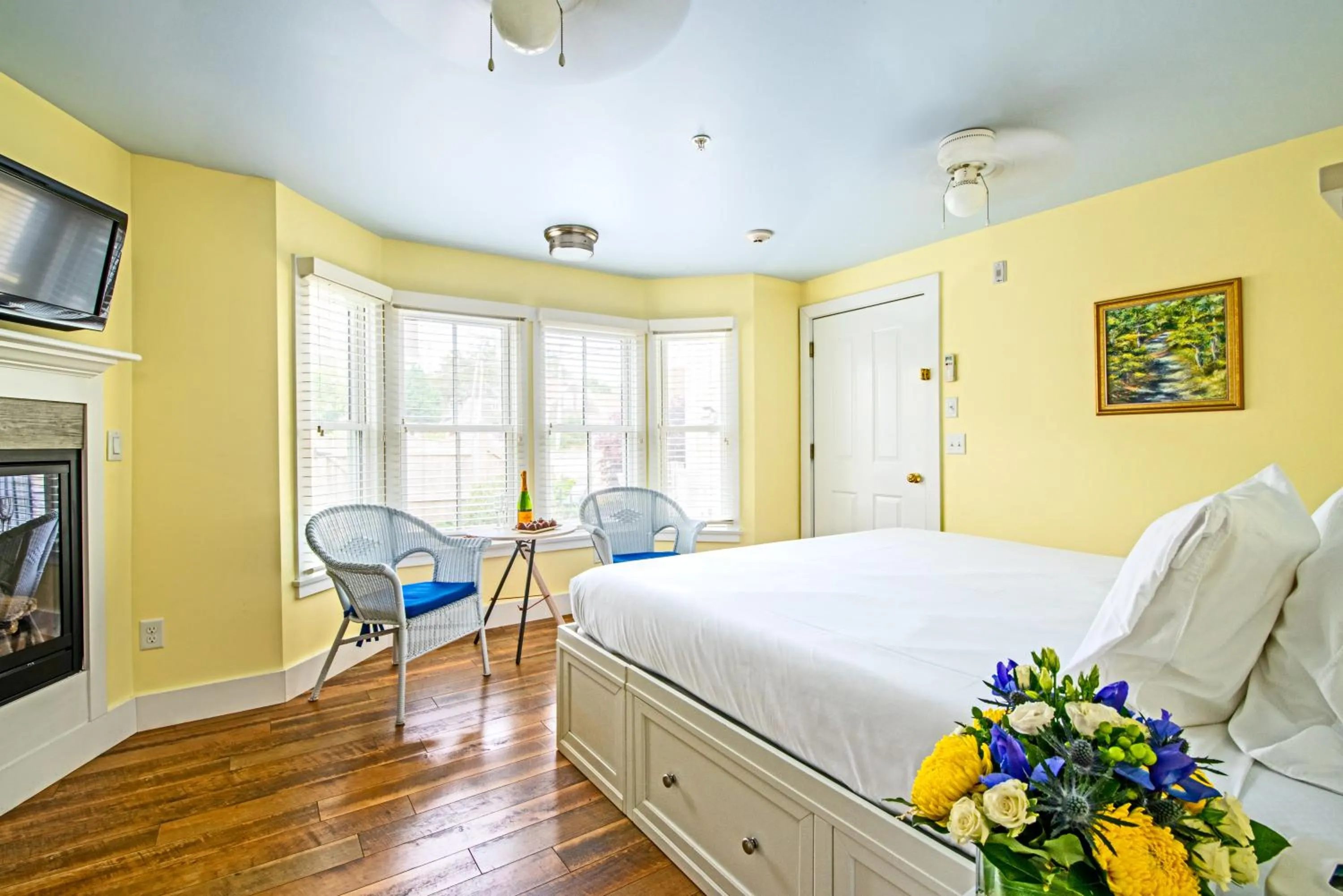 Bed in Admiral's Landing