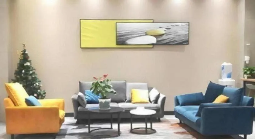 Green Tree Inn Fuyang Funan County Tianzhu Square