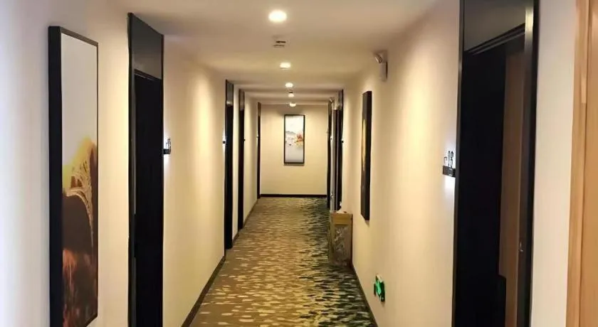 Green Tree Inn Fuyang Funan County Tianzhu Square