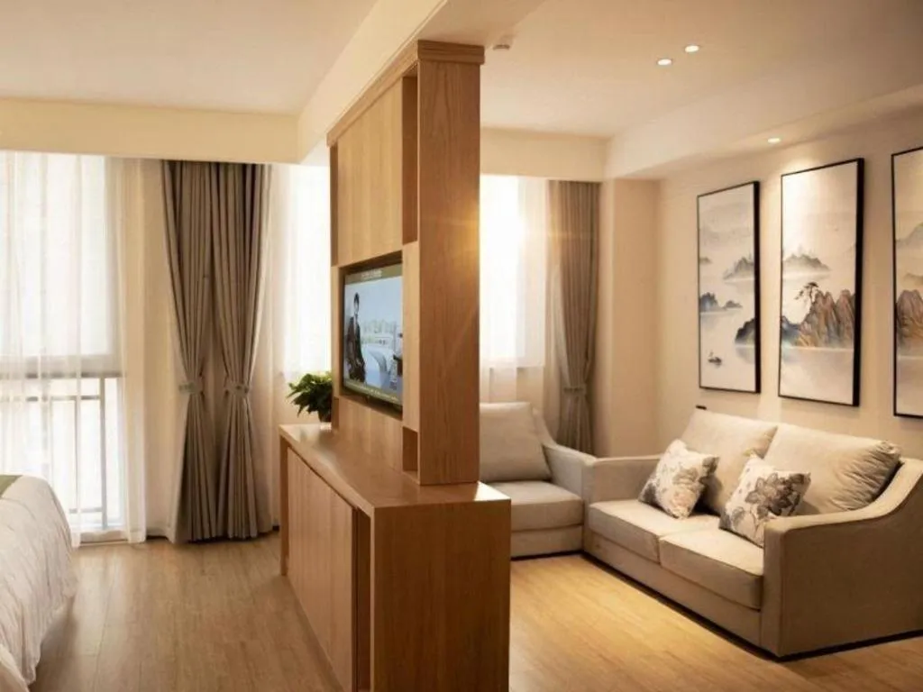 Green Tree Inn Fuyang Funan County Tianzhu Square