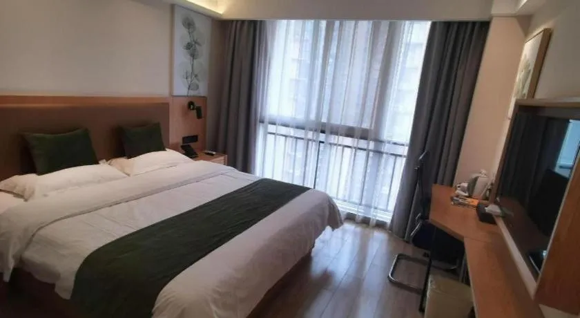 Bed in Green Tree Inn Fuyang Funan County Tianzhu Square