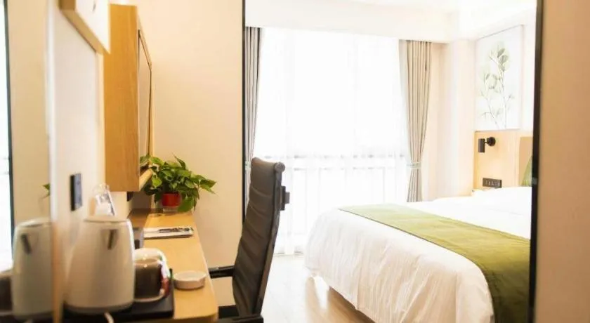 Bed in Green Tree Inn Fuyang Funan County Tianzhu Square