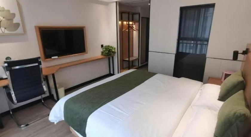 Bed in Green Tree Inn Fuyang Funan County Tianzhu Square