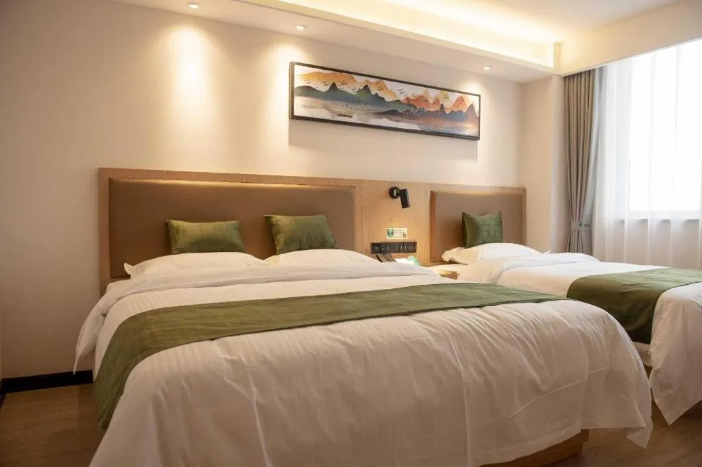 Bed in Green Tree Inn Fuyang Funan County Tianzhu Square