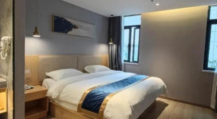 Bed in Shell Hotel Shanghai Normal University Hongcao Road Metro Station Guiping Road