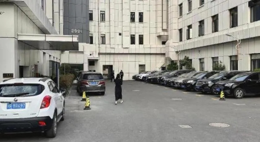 Shell Hotel Shanghai Normal University Hongcao Road Metro Station Guiping Road