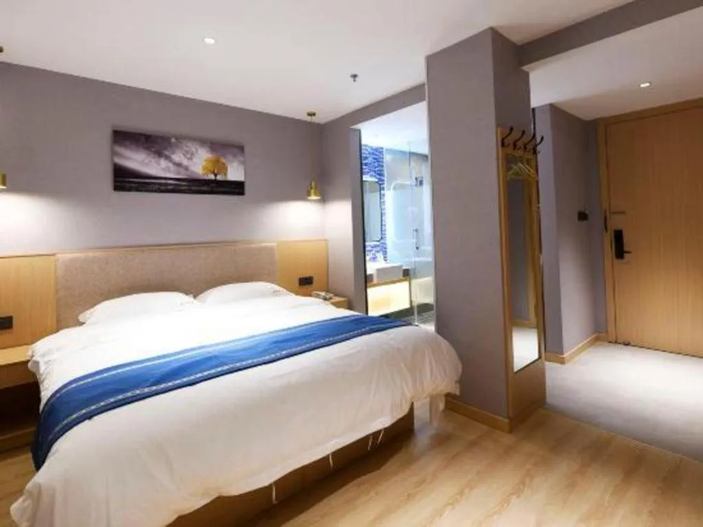 Bed in Shell Hotel Shanghai Normal University Hongcao Road Metro Station Guiping Road