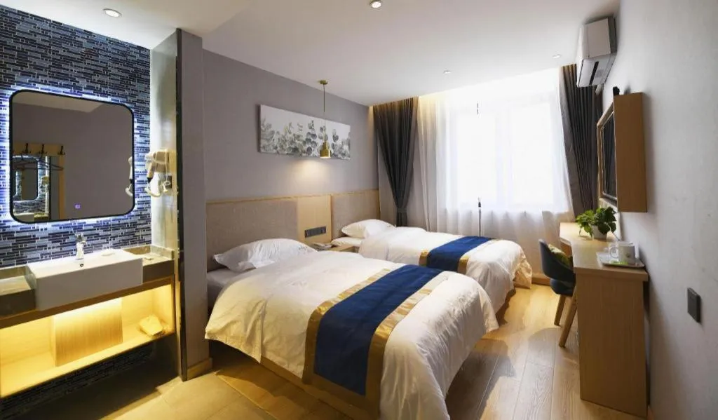 Bed in Shell Hotel Shanghai Normal University Hongcao Road Metro Station Guiping Road