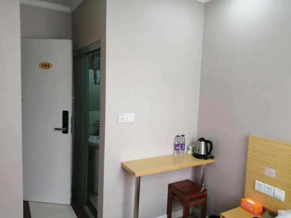 Shell Hotel Shanghai Normal University Hongcao Road Metro Station Guiping Road