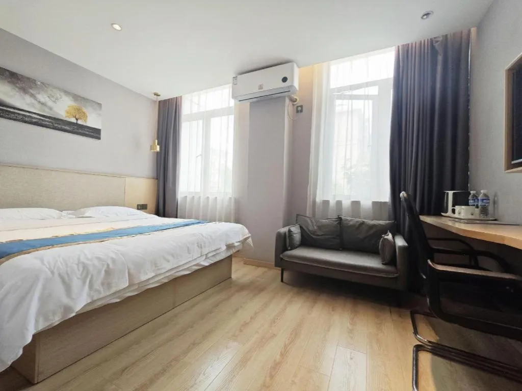 Bed in Shell Hotel Shanghai Normal University Hongcao Road Metro Station Guiping Road