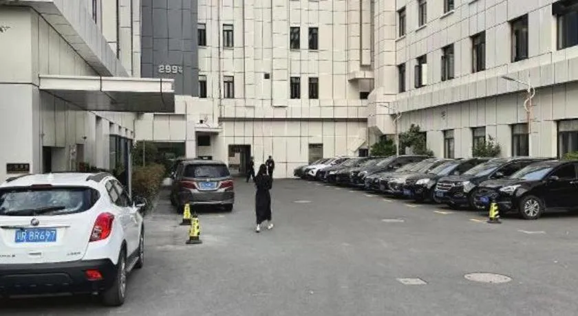 Shell Hotel Shanghai Normal University Hongcao Road Metro Station Guiping Road