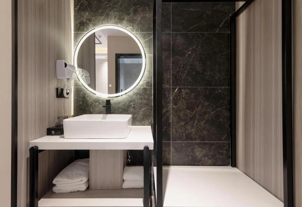 Shell Hotel Suzhou Zhangjiagang Jingang Town Central Plaza