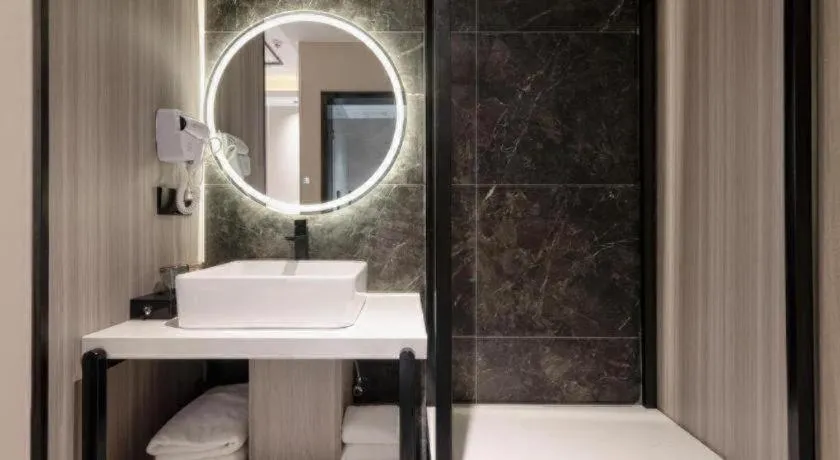 Shell Hotel Suzhou Zhangjiagang Jingang Town Central Plaza