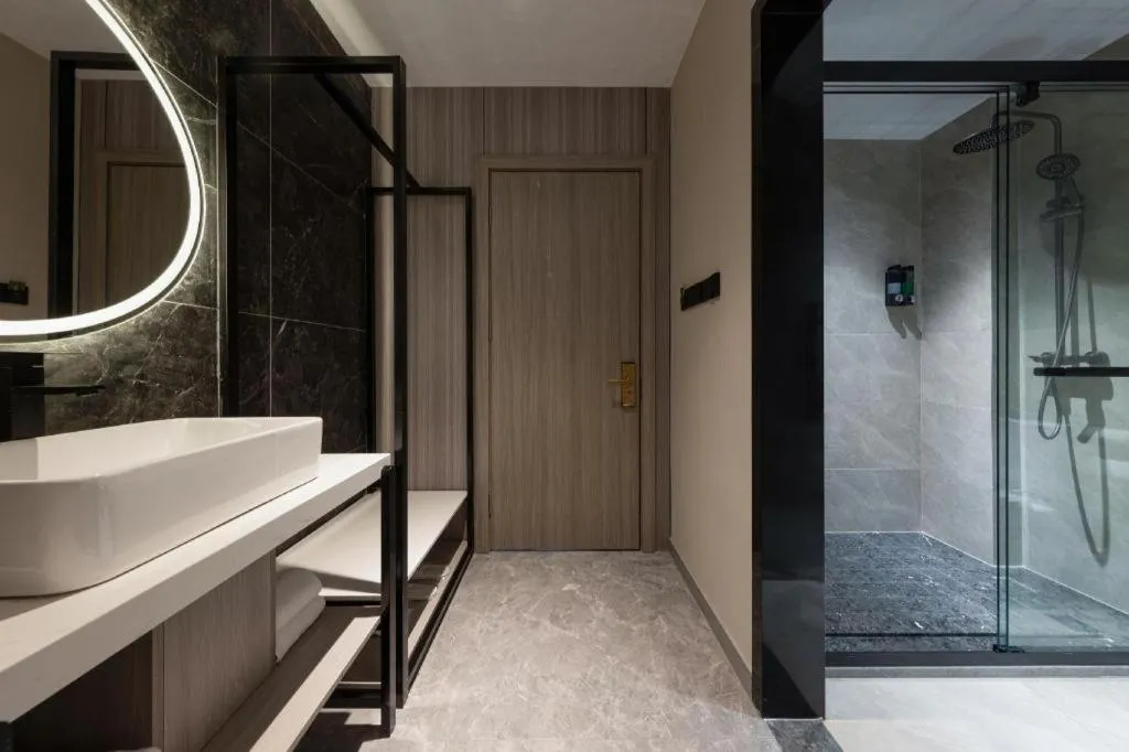 Shell Hotel Suzhou Zhangjiagang Jingang Town Central Plaza