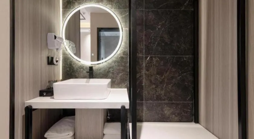 Shell Hotel Suzhou Zhangjiagang Jingang Town Central Plaza