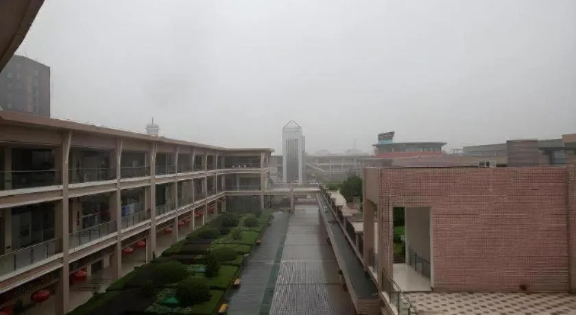 Shell Hotel Suzhou Zhangjiagang Jingang Town Central Plaza