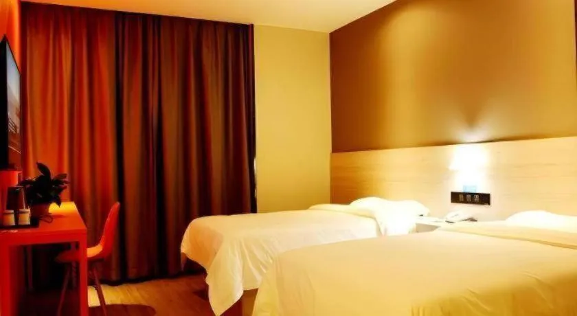 Bed in Shell Hotel Lanzhou Xiguan Lanzhou University 2nd Hospital Cultural Palace Metro Station