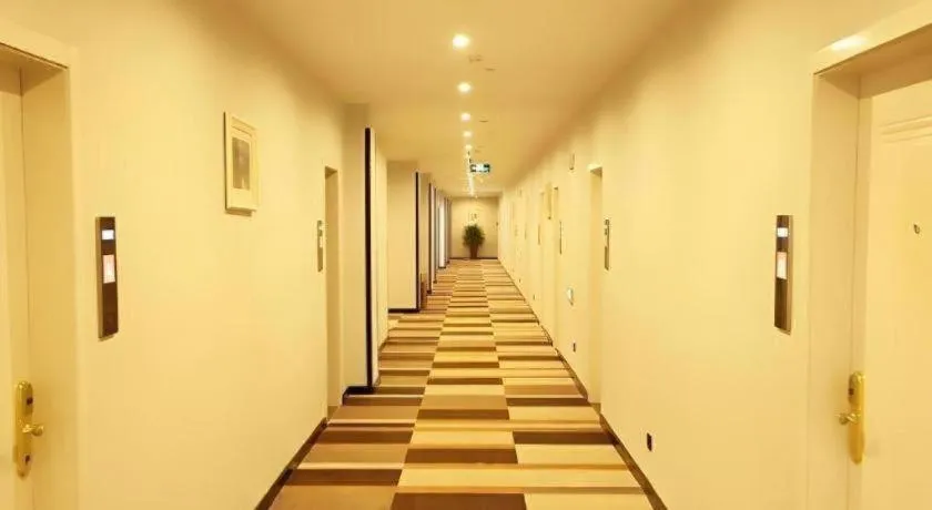 Shell Hotel Liaocheng Dongchang Xi Road Railway Station