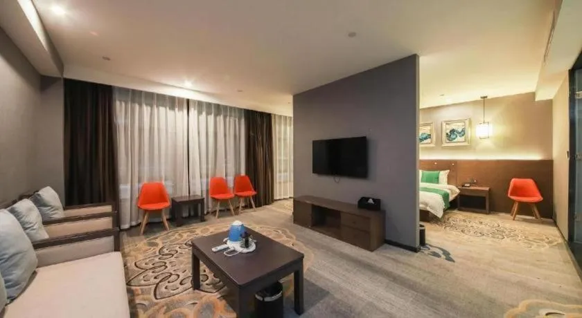 Shell Hotel Zhengzhou East High-Speed Railway Station Zhengdong Commerical Center