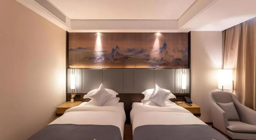 Bed in GreenTree Eastern Hotel Suzhou Dushu Lake Yinshan Lake Guoyuan Road Metro Station