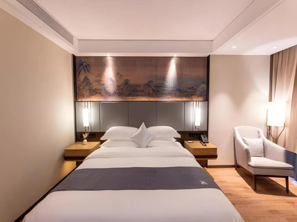 Bed in GreenTree Eastern Hotel Suzhou Dushu Lake Yinshan Lake Guoyuan Road Metro Station