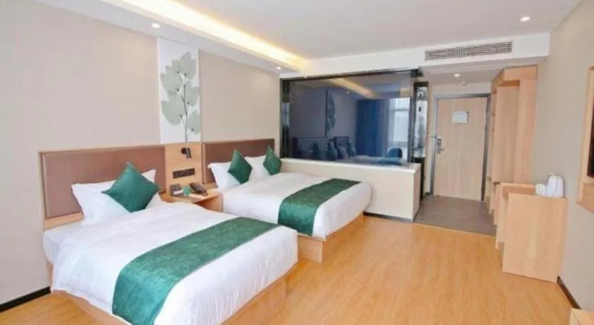 Bed in GreenTree Inn Express Zhangjiagang Hexing Town Shazhou Professional Institue of Technology