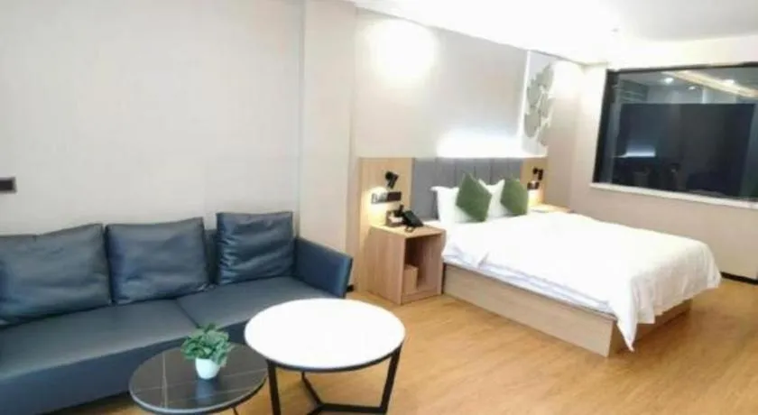 Bed in GreenTree Inn Express Zhangjiagang Hexing Town Shazhou Professional Institue of Technology