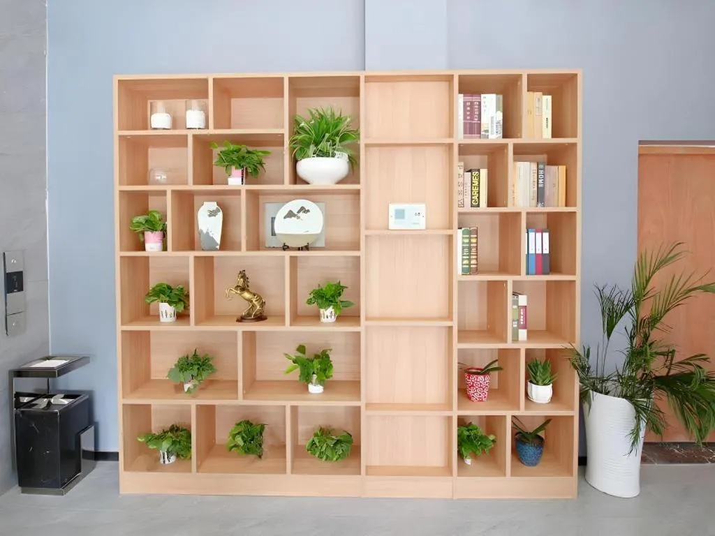 GreenTree Inn Express Zhangjiagang Hexing Town Shazhou Professional Institue of Technology