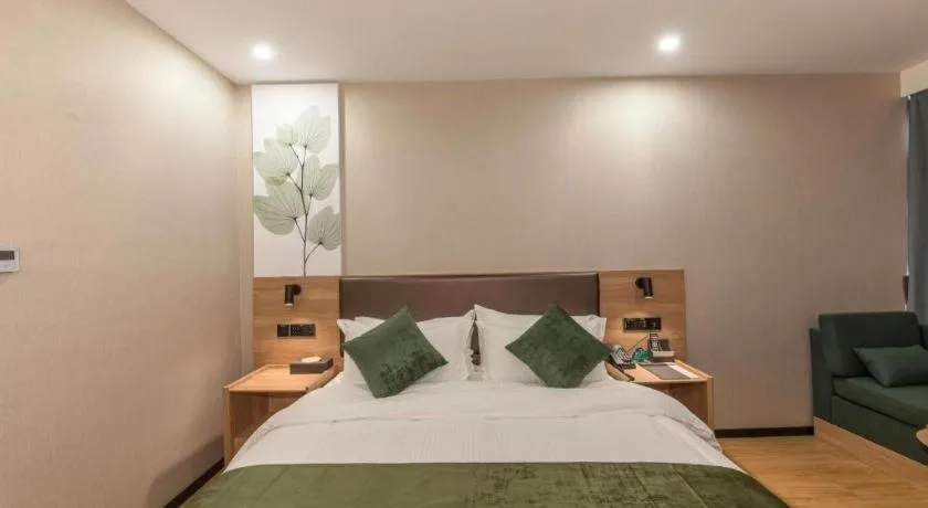 Bed in GreenTree Inn Express Zhangjiagang Hexing Town Shazhou Professional Institue of Technology
