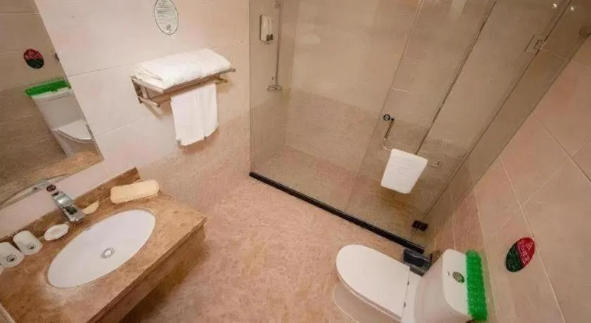 GreenTree Inn Dalian Jinzhou District Railway Station Ansheng Plaza