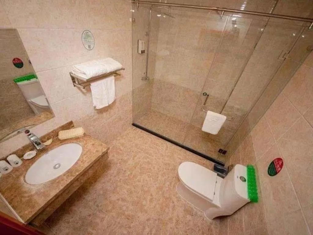 GreenTree Inn Dalian Jinzhou District Railway Station Ansheng Plaza