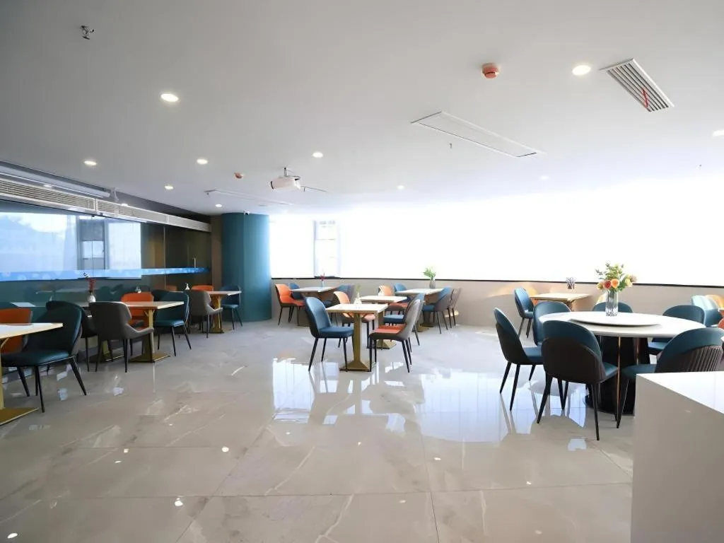 VX Hotel Jiangsu Taizhou Xinghua RT-Mart
