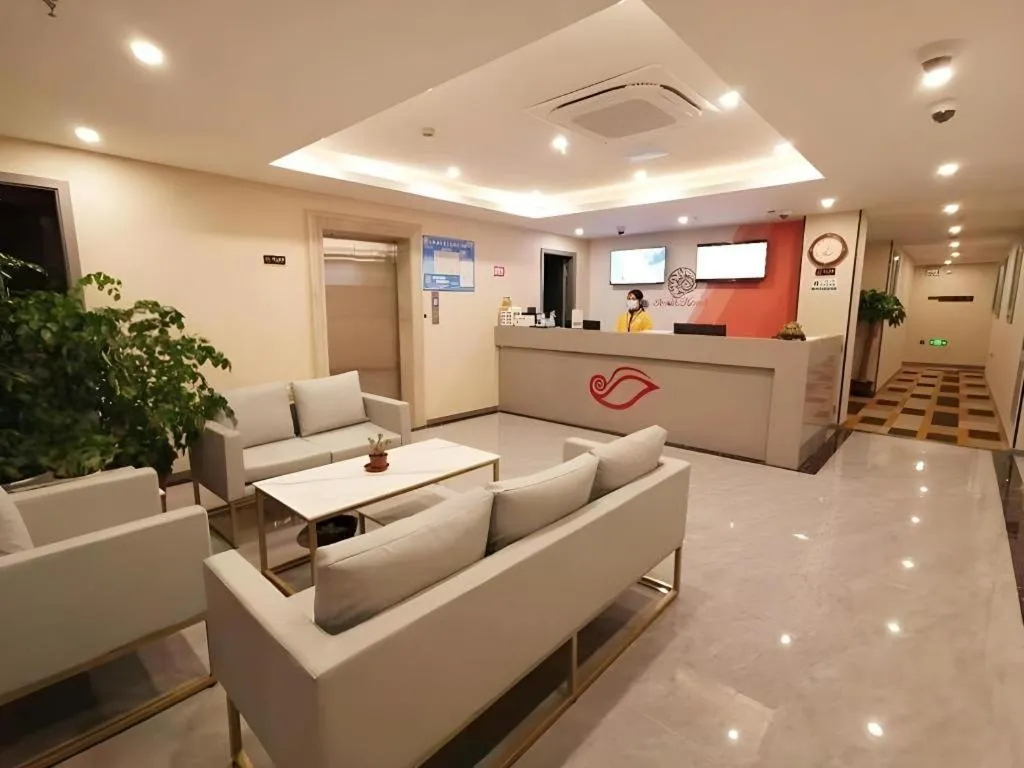 Shell Hotel Shanghai Jinshan Wanda Plaza