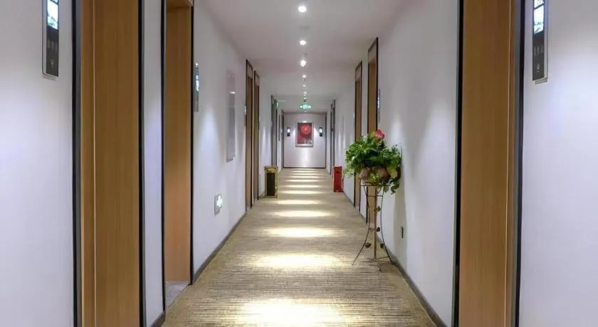 GreenTree Inn Express Datong High-Speed Railway Station Old City Wall