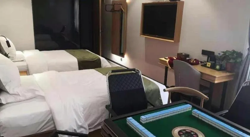 Bed in GreenTree Inn Express Datong High-Speed Railway Station Old City Wall