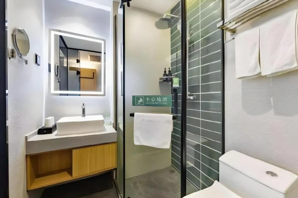 GreenTree Inn Express Datong High-Speed Railway Station Old City Wall