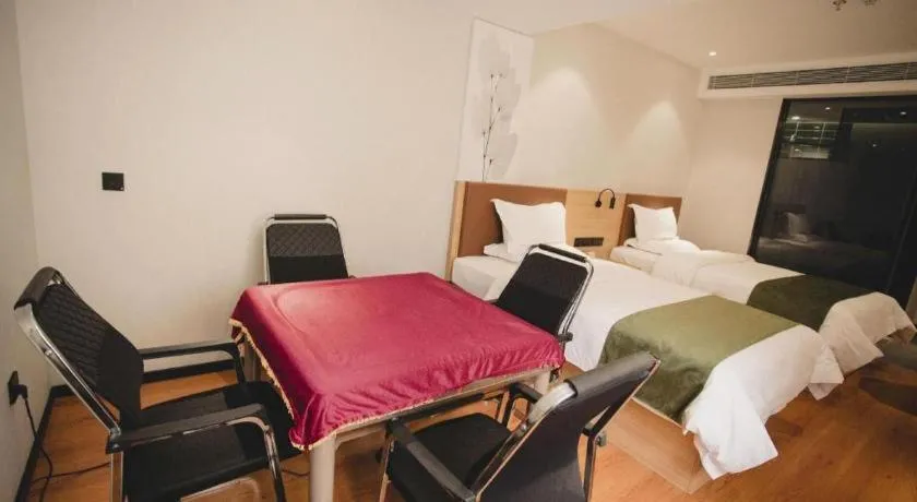 Bed in GreenTree Inn Express Datong High-Speed Railway Station Old City Wall