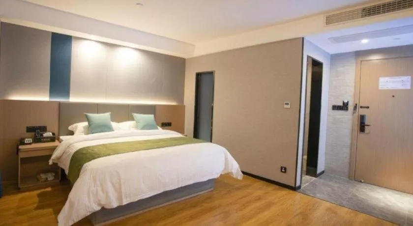 Bed in GreenTree Inn Express Jiangsu Suqian School Yingmadi Road