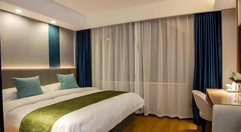 Bed in GreenTree Inn Express Jiangsu Suqian School Yingmadi Road