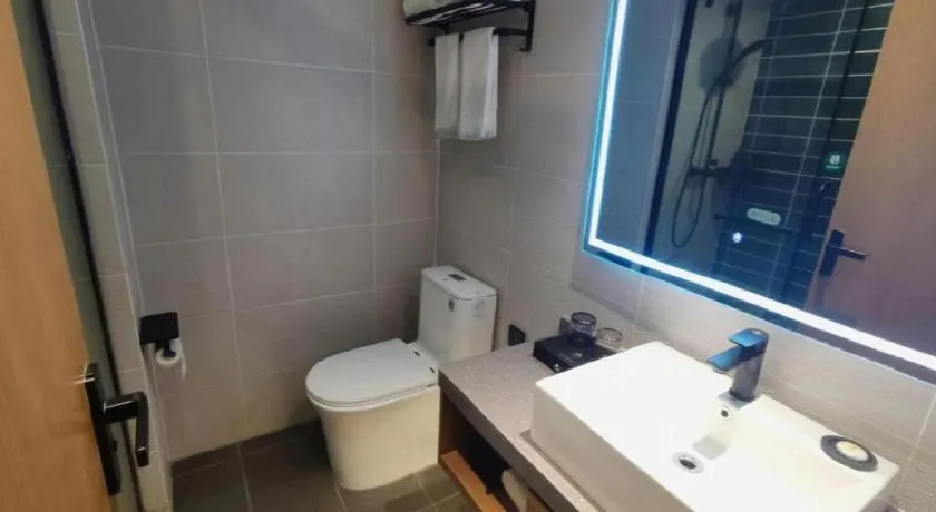 GreenTree Inn Luoyang Railway Station Wangfujing Wangcheng Park