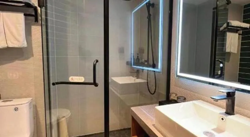 GreenTree Inn Luoyang Railway Station Wangfujing Wangcheng Park