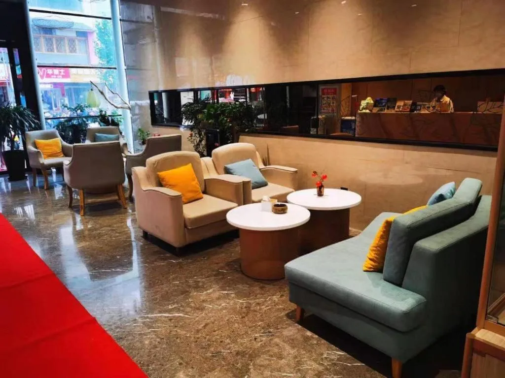 GreenTree Inn Luoyang Railway Station Wangfujing Wangcheng Park