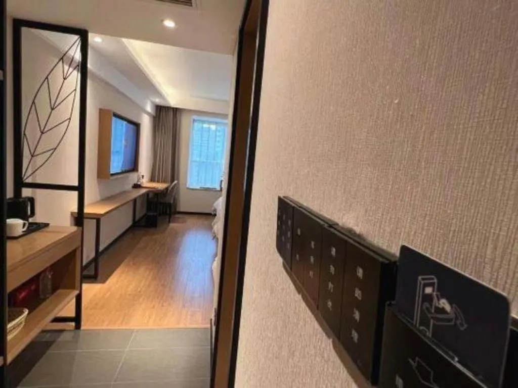 Bed in GreenTree Inn Luoyang Railway Station Wangfujing Wangcheng Park